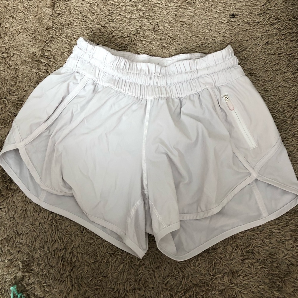 LULULEMON TRACKER SHORTS 4”